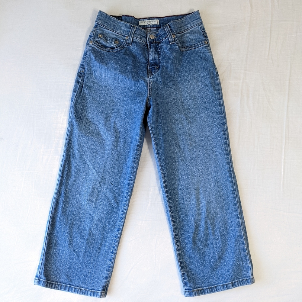 Levi's Perfectly Slimming 512 Capris Jeans Medium Wash Women's Size 4